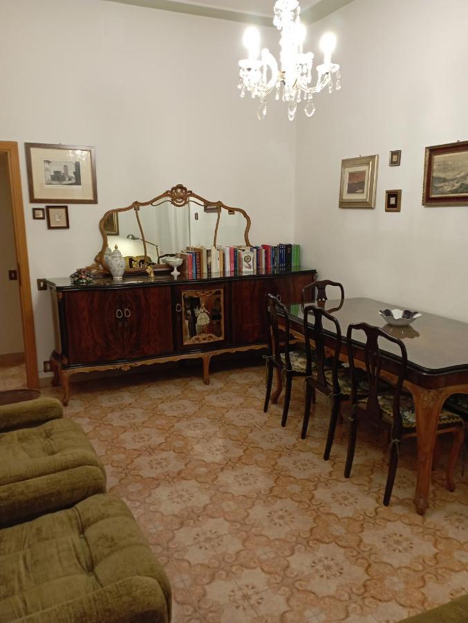 Casa San Carlo Affittacamere Foligno Exterior foto